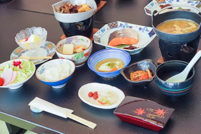 ホテルや旅館の食事提供